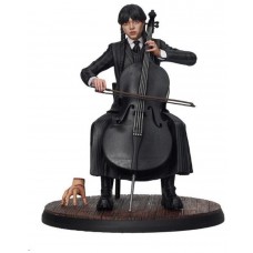 Figura sd toys wednesday miercoles violonchelo