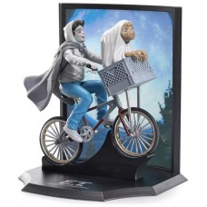 Figura the noble collection toyllectible treasures